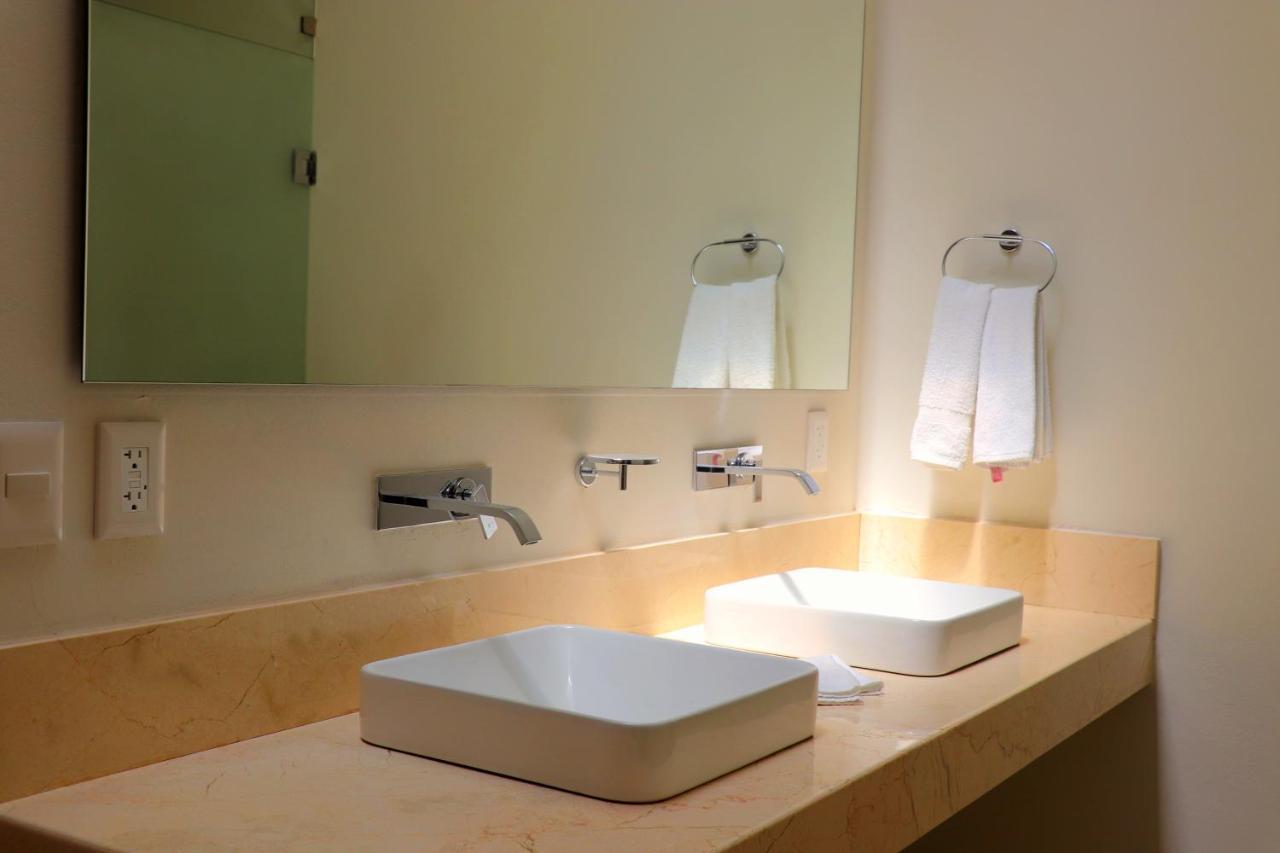 Lydmar Boutique Hotel Ζιουατανέχο Εξωτερικό φωτογραφία